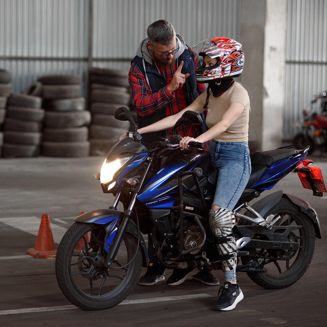 如何识别并报告技术支持行为？