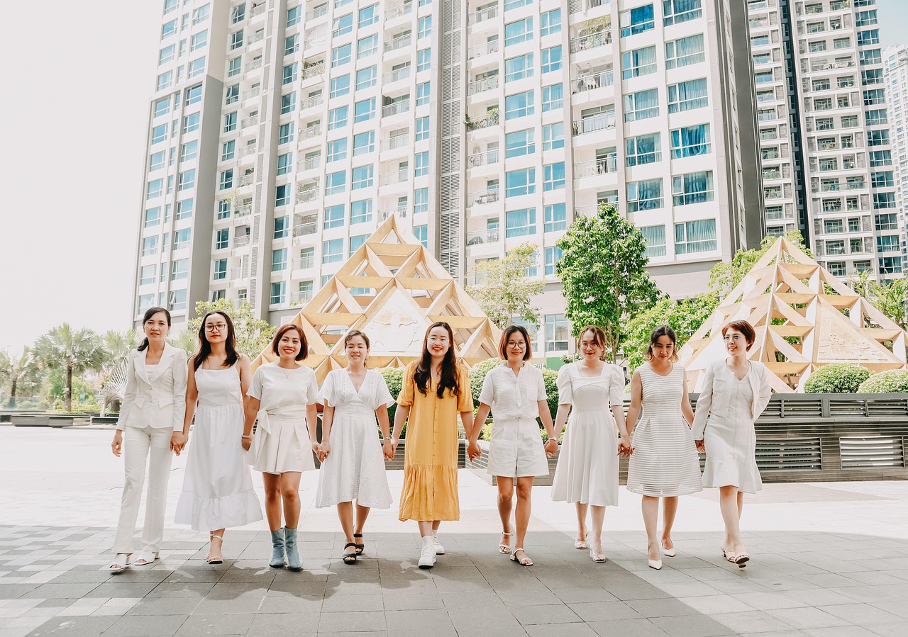 方盒中免红大卫杜夫国际版：南京旋转平台授权代理