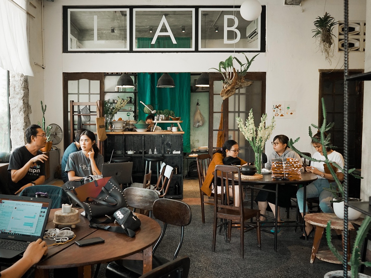 技术支持辅助所带来的伦理和政治问题