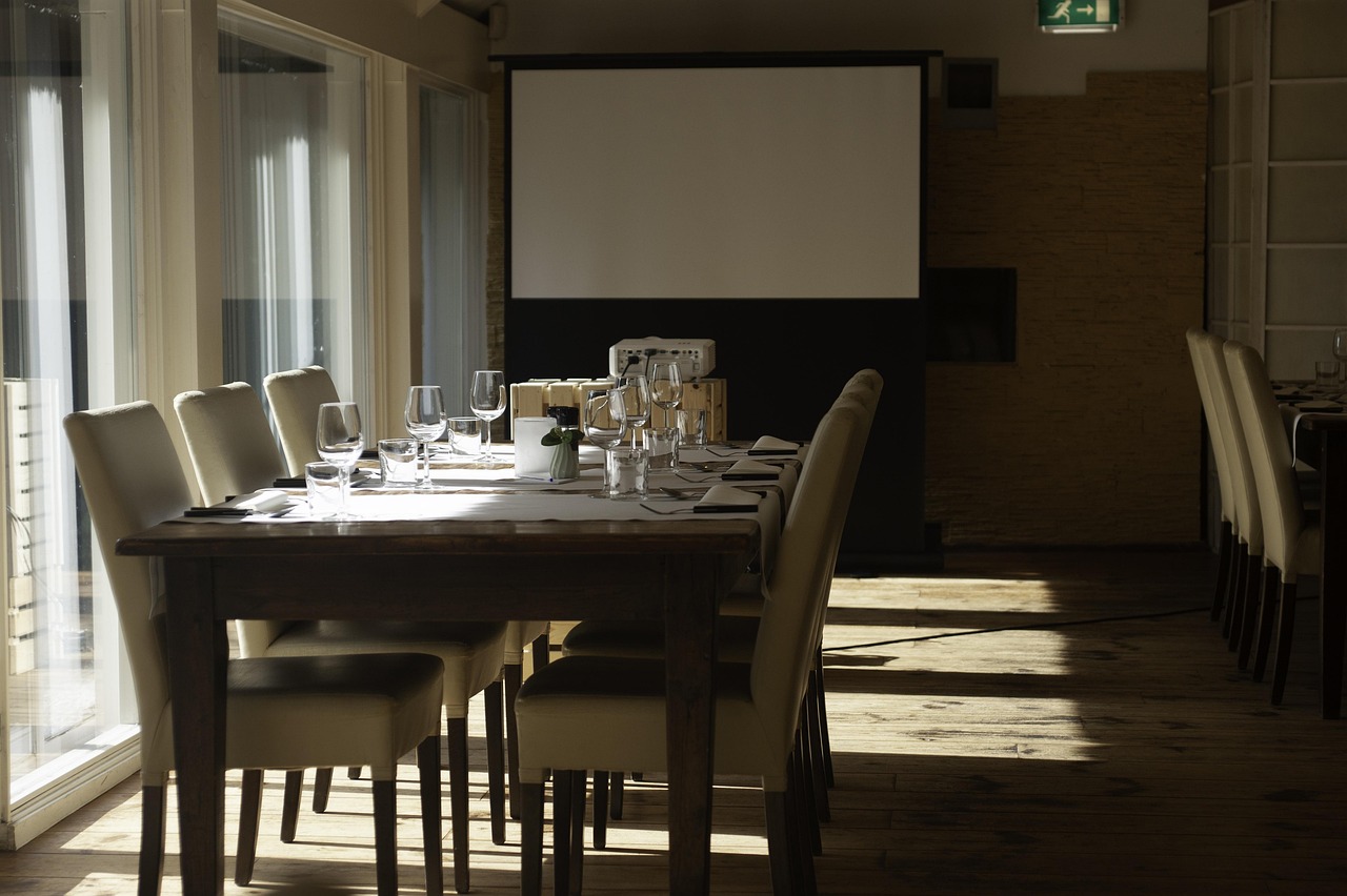 陌陌实名账号：香草卡购买平台